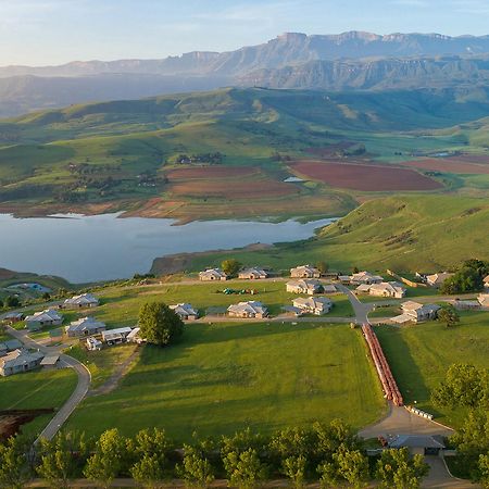 เคย์ลีย์ เมาน์เท็น รีสอร์ต Villa Champagne Valley ภายนอก รูปภาพ