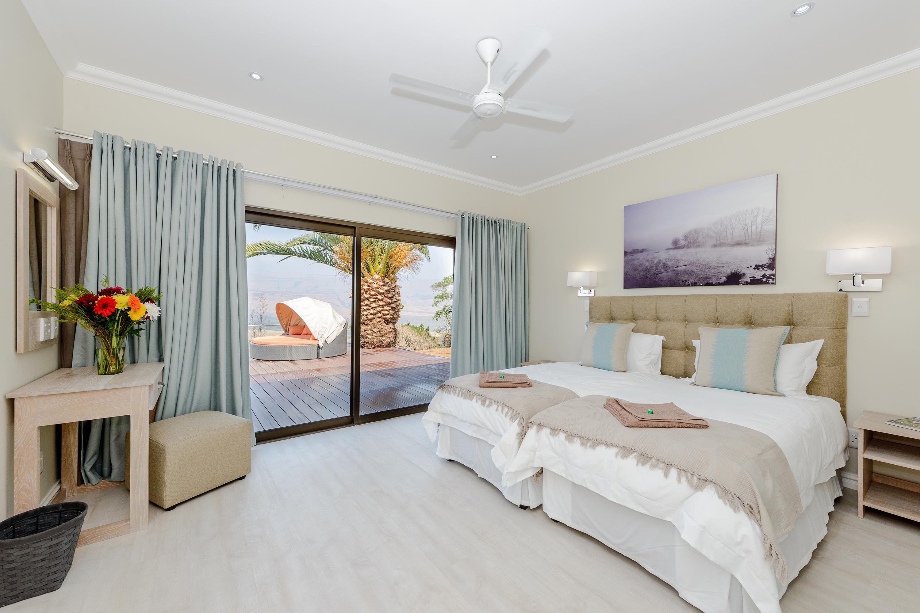 เคย์ลีย์ เมาน์เท็น รีสอร์ต Villa Champagne Valley ภายนอก รูปภาพ