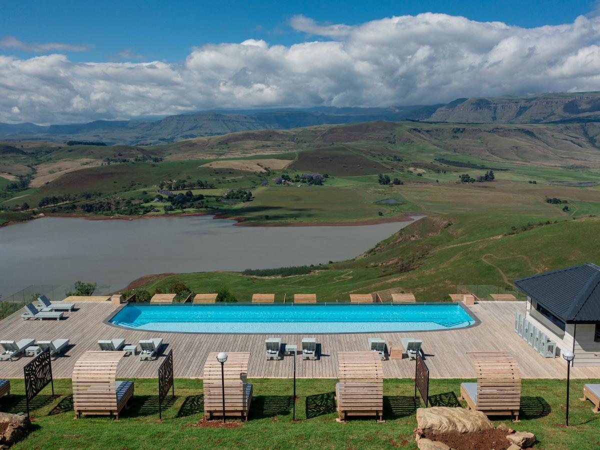 เคย์ลีย์ เมาน์เท็น รีสอร์ต Villa Champagne Valley ภายนอก รูปภาพ